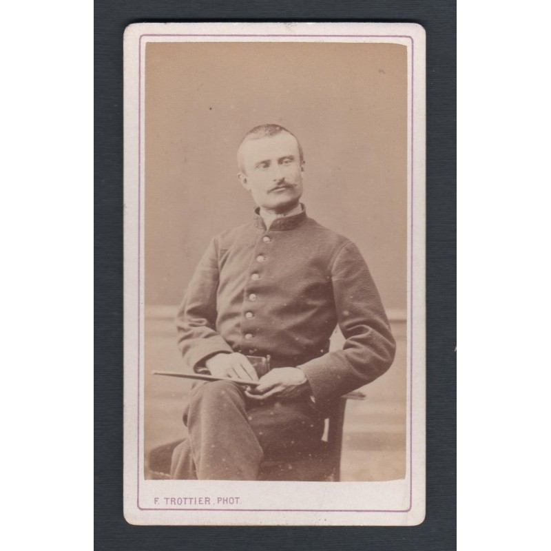 PHOTO CDV D'UN SOLDAT AU 86 ème REGIMENT D'INFANTERIE DE LIGNE