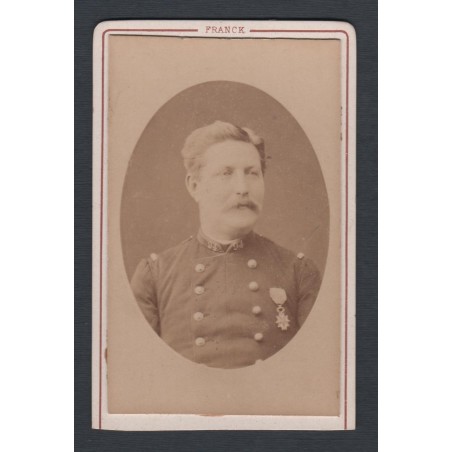 PHOTO CDV D'UN SOLDAT AU 94 ème REGIMENT D'INFANTERIE DE LIGNE 