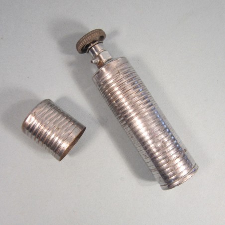 ANCIEN EXTINCTEUR DE VEHICULE STOP FIRE