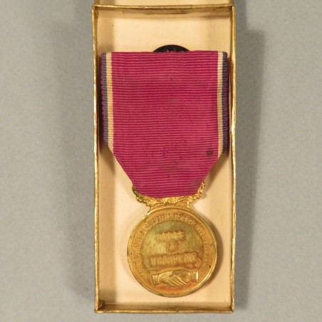 MEDAILLE D'HONNEUR DES ANCIENS SOUS-OFFICIERS DE LA VILLE DE ST HIPPOLYTE DU FORT GUERRE DE 1870 EN BOITE