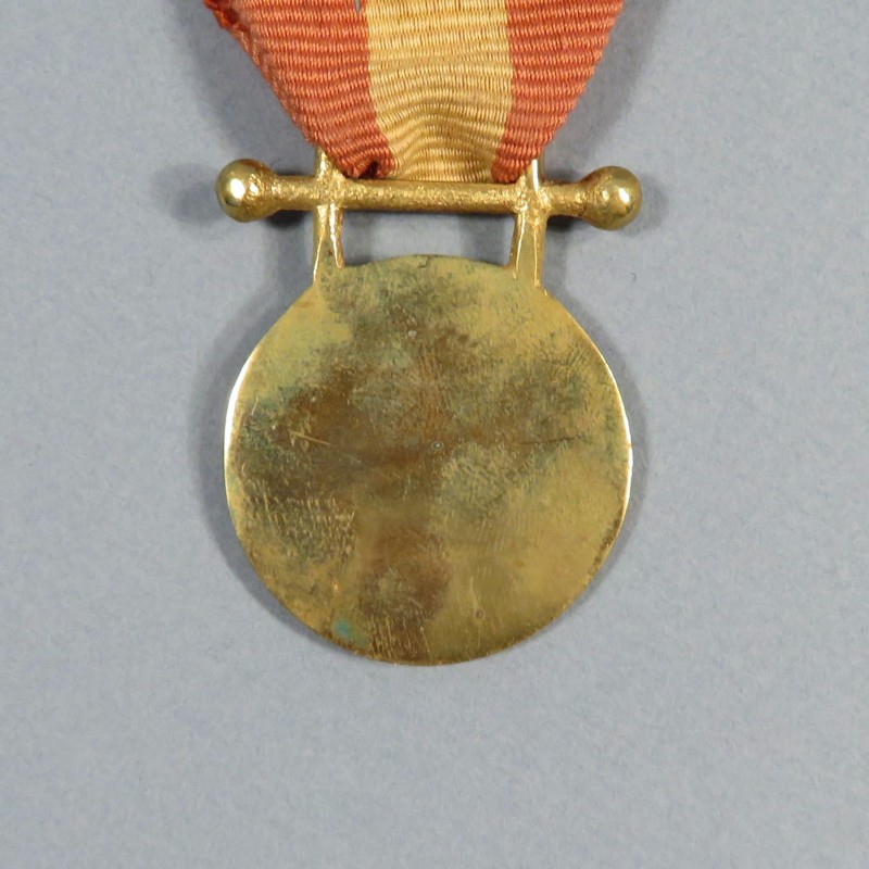 MADAGASCAR MEDAILLE COMMEMORATIVE DU 60 ème ANNIVERSAIRE DE LA REVOLTE DE 1947 MALGACHE °