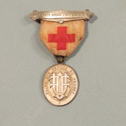 MEDAILLE DE LA CROIX ROUGE UFF UNION DES FEMMES DE FRANCE INFIRMIERE AVEC BARRETTE DE LA CRF