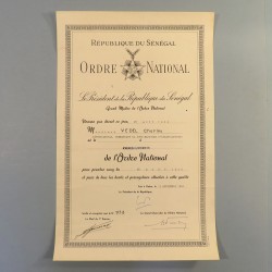 SENEGAL DIPLOME DE LA MEDAILLE DE COMMANDEUR DE L'ORDRE NATIONAL SENEGALAIS ATTRIBUE A UN CONTRE-AMIRAL EN 1962 °