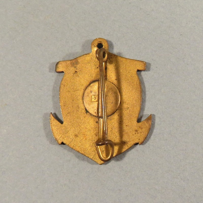 INSIGNE MILITAIRE MARINE BATEAUX LE CENTAURE SOUS MARIN 1 ère CLASSE  ARTHUS BERTRAND