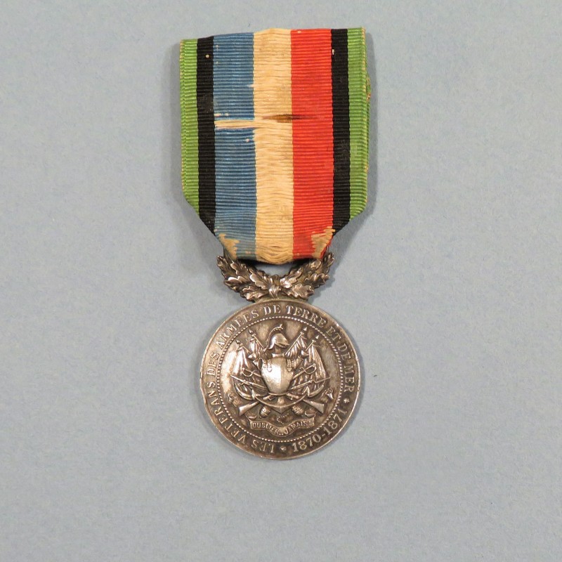 MEDAILLE DES VETERANS DES ARMEES DE TERRE ET DE MER 1870-1871 FONDEE EN 1893