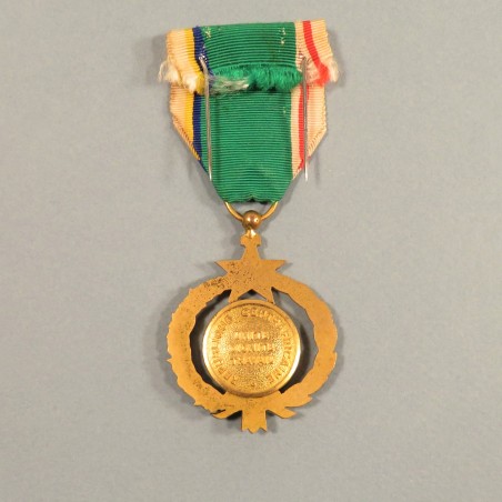 CENTRE AFRIQUE MEDAILLE DE CHEVALIER DE L'ORDRE DU MERITE AGRICOLE REPUBLIQUE CENTRAFRICAINE EN BOITE °