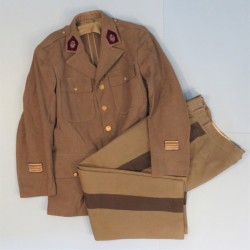 UNIFORME D'UN COMMANDANT DU SERVICE DE SANTE OU MEDECIN PRINCIPALE VAREUSE US ET PANTALON PERIODE 1943-1944