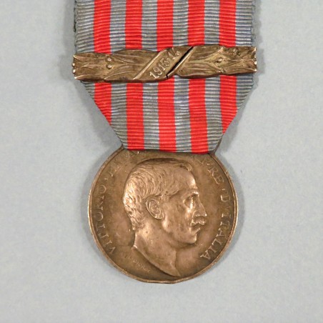 ITALY MEDAILLE POUR LA CAMPAGNE DE LYBIE VICTOR EMMANUEL III AVEC BARRETTE 1913-1914