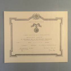 TADJOURA DIPLOME DE LA MEDAILLE DE CHEVALIER DE L'ORDRE DU NICHAN EL ANOUAR ATTRIBUE EN 1964 °