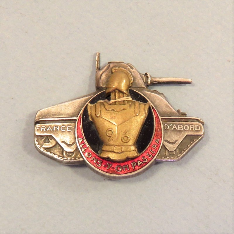 INSIGNE DU 96 ème REGIMENT DU GENIE 5 ème DIVISION BLINDEE CHARS DE COMBAT ARTHUS BERTRAND