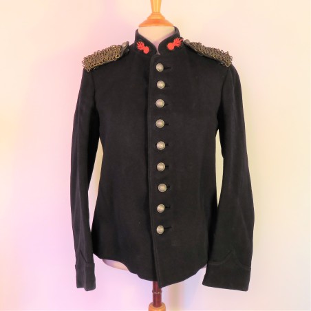 VESTE OU RAS LE CUL DES SAPEURS POMPIERS + EPAULETTES A ANNEAUX MODELE 1860 - 1880