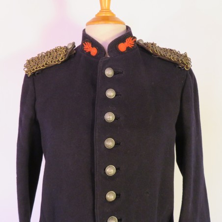 VESTE OU RAS LE CUL DES SAPEURS POMPIERS + EPAULETTES A ANNEAUX MODELE 1860 - 1880