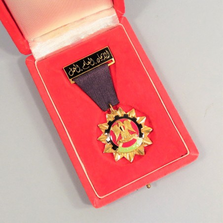 EGYPTE MEDAILLE DE CHEVALIER DE L'ORDRE DU MERITE DE LA REPUBLIQUE DE L'UNITE ARABE EN COFFRET °