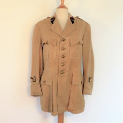 VESTE D'ETE MODELE 1939 D'UN COMMANDANT DU 31 éme BATAILLON DU GENIE AU MAROC ET EN AFRIQUE DU NORD