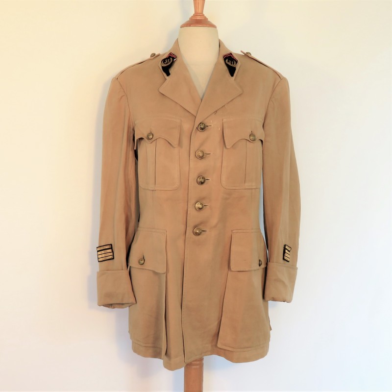 VESTE D'ETE MODELE 1939 D'UN COMMANDANT DU 31 éme BATAILLON DU GENIE AU MAROC ET EN AFRIQUE DU NORD