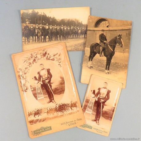 LOT DE 4 PHOTOS ET CARTES POSTALES D'UN CAVALIER DU 10 ème REGIMENT DE CUIRASSIERS VERS 1910 LYON