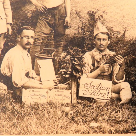 LOT DE 4 PHOTOS CARTES POSTALES DU PELOTON DE MITRAILLEURSES DE LA SECTION A DU 11 ème REGIMENT DE HUSSARD VERS 1910 HOTCHKISS