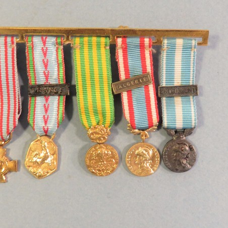 BARRETTE DE 8 REDUCTIONS MEDAILLES MILITAIRES D'UN ANCIEN DE LA SECONDE GUERRE LEGION D'HONNEUR TOE VM INDO ALGERIE COLONIALE °