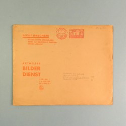 POCHETTE DE 8 PHOTOS DES ACTUALITES ALLEMANDES 15-5-1941 AKTUELLER BILDERDIENST SS EN GRECE PRISONNIER JAPON