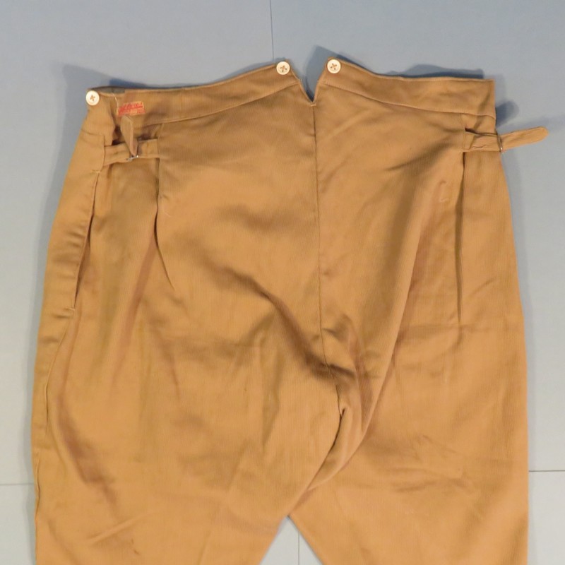 PANTALON CULOTTE BEIGE SABLE POUR OFFICIER OU SOUS-OFFICIER MODELE 1929 TROUPES COLONIALES ARMEE FRANCAISE 1939-1940 DATEE 1937