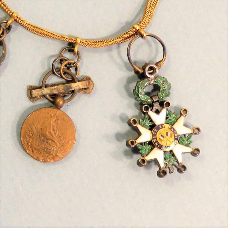 BARRETTE OU CHAINETTE DE 4 REDUCTIONS LEGION D'HONNEUR ET PALMES ACADEMIQUES MODELES LUXE AVEC BRILLANTS ANCIEN 70-71 °