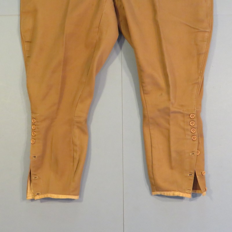 UNIFORME MODELE 1939 D'UN SOUS-OFFICIER DE GENDARMERIE VAREUSE ET CULOTTE COULEUR SABLE TROUPES EN AFRIQUE DU NORD