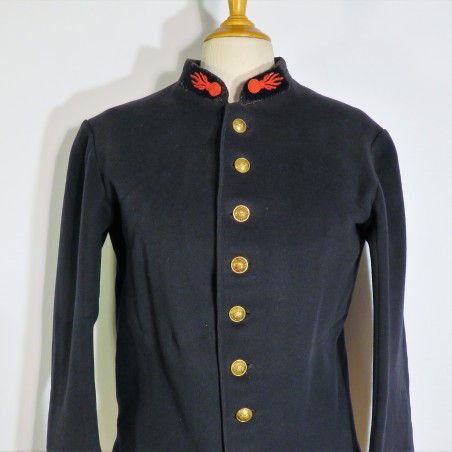 VESTE OU RAS LE CUL TROUPE DES SAPEURS POMPIERS SECOND EMPIRE DEBUT TROISIEME REPUBLIQUE 1860 - 1880