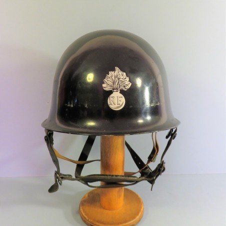 CASQUE DE GENDARMERIE DEPARTEMENTTALE OU C.R.S. MODELE 1956/60 GENDARME JUGULAIRES CUIR