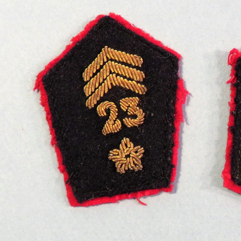 PAIRE DE PATTES DE COL D'OFFICIER DU 23 ème REGIMENT DE SPAHIS MAROCAINS 1924 1958 DISSOUS EN 1962