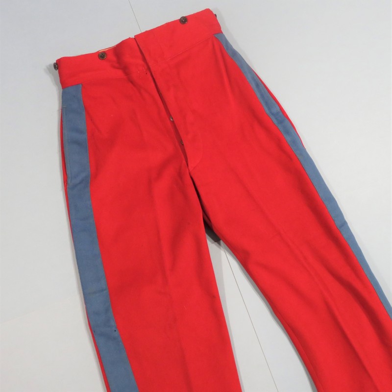 PANTALON ROUGE GARANCE ESM ECOLE MILITAIRE ST CYR OU OFFICIER DES REGIMENTS DE TIRAILLEURS DATE 1934