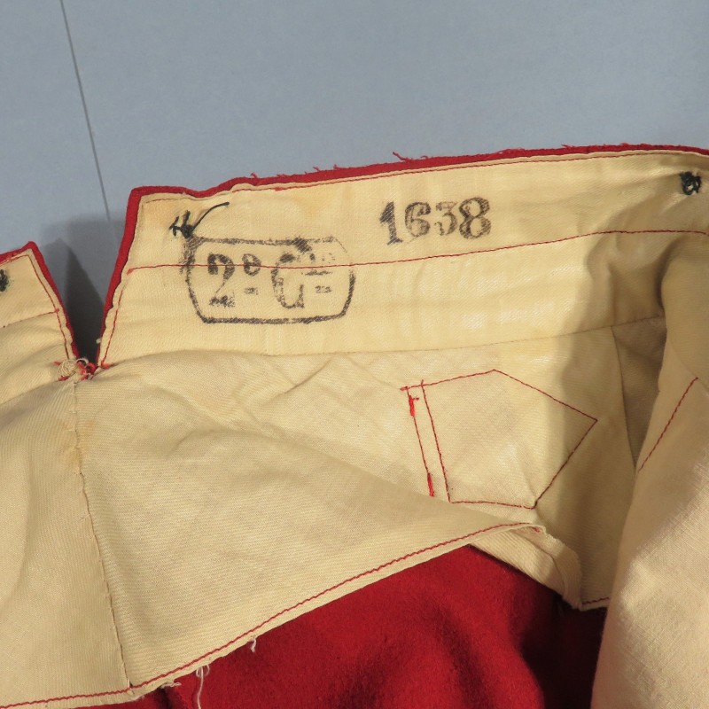 PANTALON ROUGE GARANCE ESM ECOLE MILITAIRE ST CYR OU OFFICIER DES REGIMENTS DE TIRAILLEURS DATE 1934