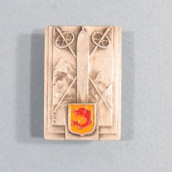 INSIGNE MILITAIRE CENTRE DE FORMATION SES MONTAGNE DAUPHINE FABRICATION ALU PEINT A.AUGIS