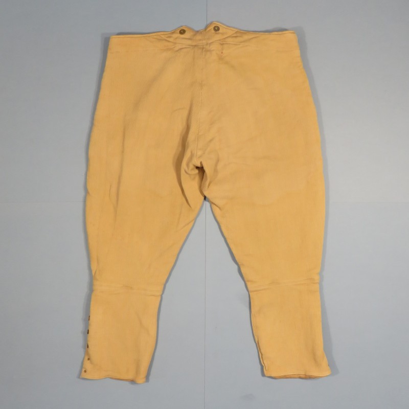 PANTALON CULOTTE MODELE 1914 TROUPE COULEUR BEIGE VELOUR COTELE ENTIEREMENT DOUBLEE CAVALERIE GENDARMERIE ET RECEPTIONNEE