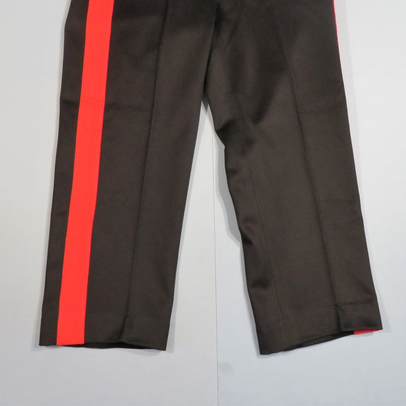 PANTALON NOIR A BANDES ROUGES MODELE 1931 POUR OFFICIER DES SAPEURS POMPIERS DATE 1941