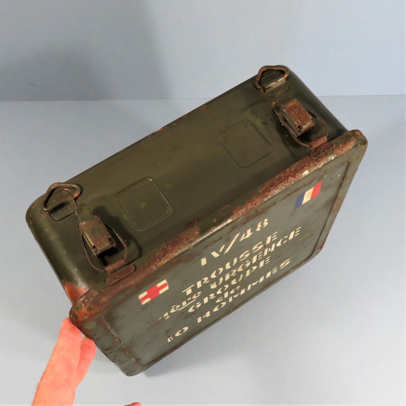 CAISSE EN FER TROUSSE 1ère URGENCE GROUPE DE 10 HOMMES MODELE IV/48 SECOURS TAP INDOCHINE ALGERIE