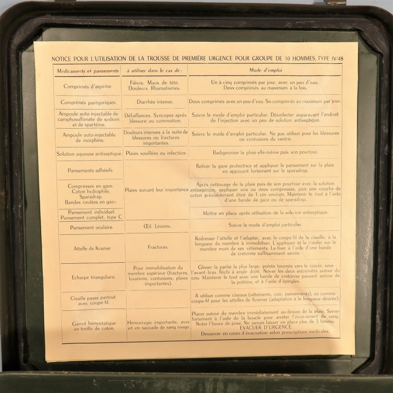 CAISSE EN FER TROUSSE 1ère URGENCE GROUPE DE 10 HOMMES MODELE IV/48 SECOURS TAP INDOCHINE ALGERIE