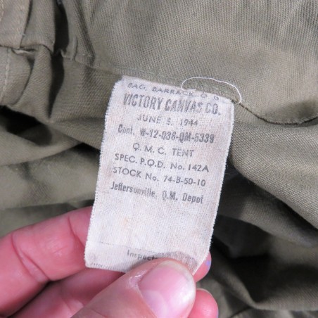 SAC A LINGE OU A PAQUETAGE BARRACK BAG US KAKI MODELE 1939 DATE 1944