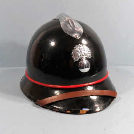 CASQUE DE GENDARMERIE BELGE MODELE DES ANNEES 1950 FABRICATION LE LEVIOR