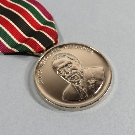 KENYA MEDAILLE POUR LES FUNERAILLES DE JOMO KENYATTA 1er PRESIDENT ET PERE DE LA NATION 1964 - 1978 °