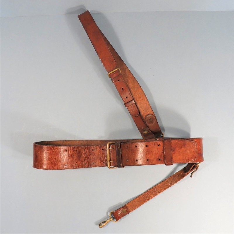 CEINTURON BAUDRIER ET SUSPENTE DE SABRE D'OFFICIER FRANCAIS CUIR MARRON INFANTERIE CAVALERIE CEINTURON MODELE 1903/1914 MODIFIE