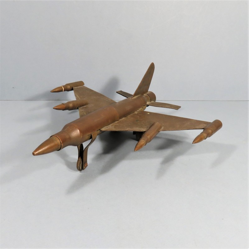 AVIATION FRANCAISE MIRAGE BELLE FABRICATION ARTISANAL A PARTIR DE MUNITIONS 12.7 ET 7.62