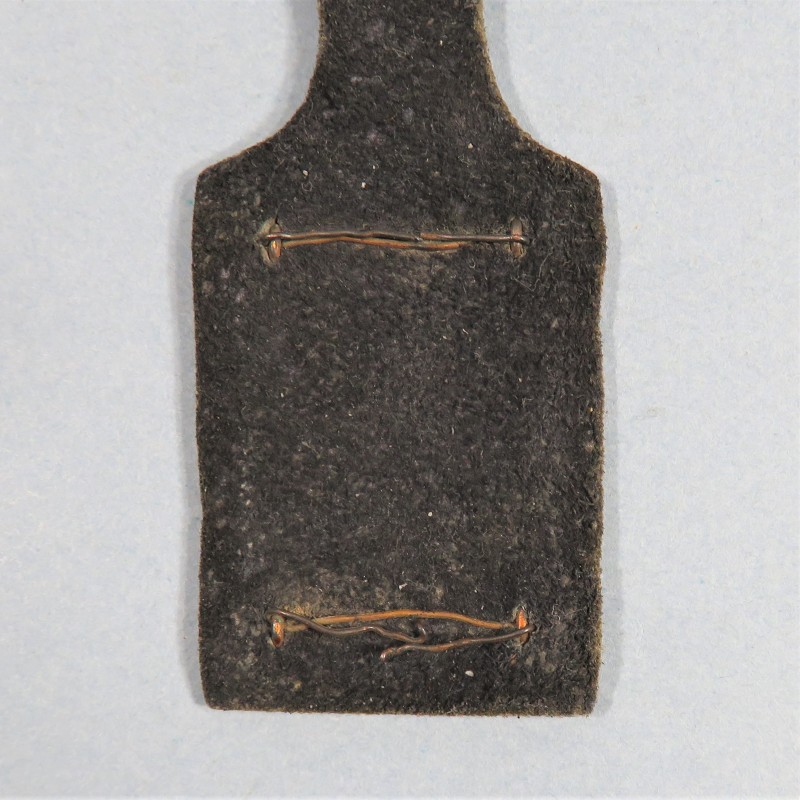 INSIGNE MILITAIRE ARMEE DE LIBERATION 24 ème REGIMENT D'ARTILLERIE 1 er GROUPE FABRICATION ALLEMANDE SECONDE GUERRE