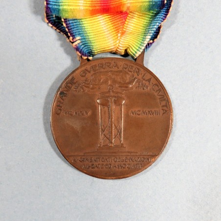 ITALIE MEDAILLE INTERALLIEE DE LA VICTOIRE DE LA GRANDE GUERRE 1914-1918 GRAVEUR S.JHONSON