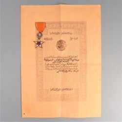 MAROC ENSEMBLE DIPLOMES ET MEDAILLE DE CHEVALIER DE L'ORDRE DU OUISSAM ALAOUITE MERITE CHERIFIEN DAHIR MAROCCO ORDER °