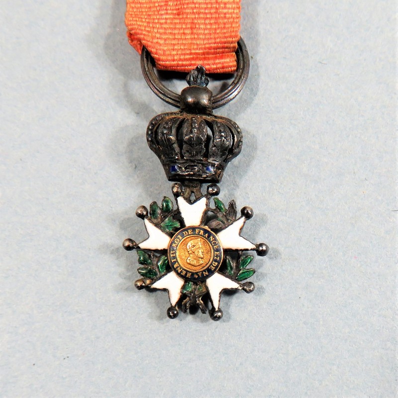 REDUCTION DE LA MEDAILLE DE CHEVALIER DE L'ORDRE DE LA LEGION D'HONNEUR RESTAURATION HENRI IV ROI DE FRANCE ET DE NAVARRE 1814 °