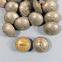 PETIT BOUTON SAPEURS POMPIERS AVEC HACHES CROISEES ET GRENADE 1.6 cm COULEUR ARGENT EPOQUE 1850-1915 FAB. SUP. FRANCE