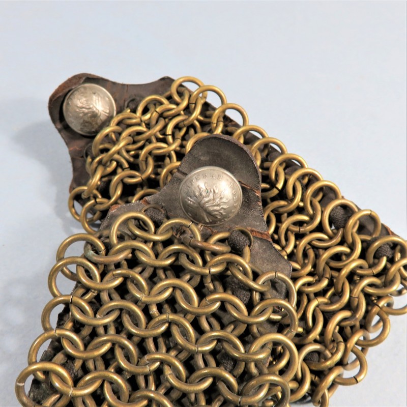 PAIRE D'EPAULETTE A ANNEAUX OU MAILLES POUR PORTER LES TUYAUX VESTE DE SAPEURS POMPIERS VERS 1880 1900 POUR TUYAUX RIVETES