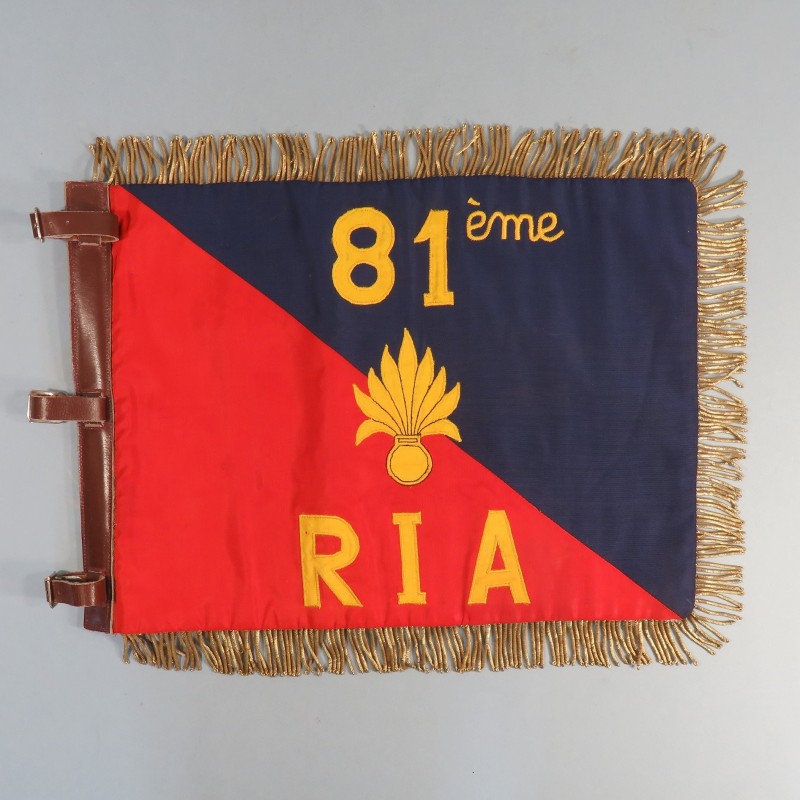 FANION DE LA 6 eme COMPAGNIE DU 81 ème RIA REGIMENT D'INFANTERIE ALPINE ANNEES 1950 1960