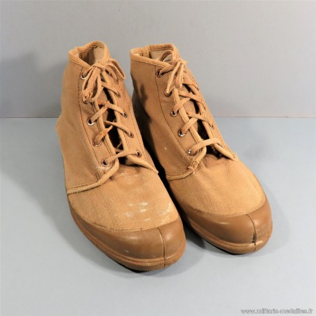 CHAUSSURE DE TYPE PATAUGAS FABRICATION ANCIENNE ALGERIE TAILLE 41