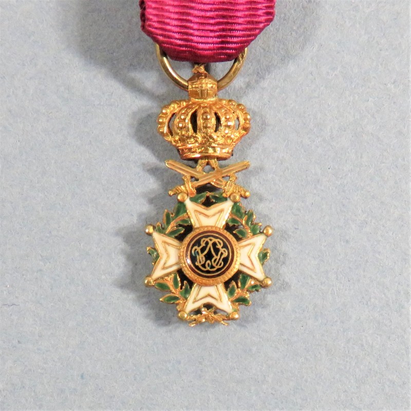 BELGIQUE REDUCTION EN OR DE LA MEDAILLE D'OFFICIER DE L'ORDRE DE LEOPOLD Ier A TITRE MILITAIRE